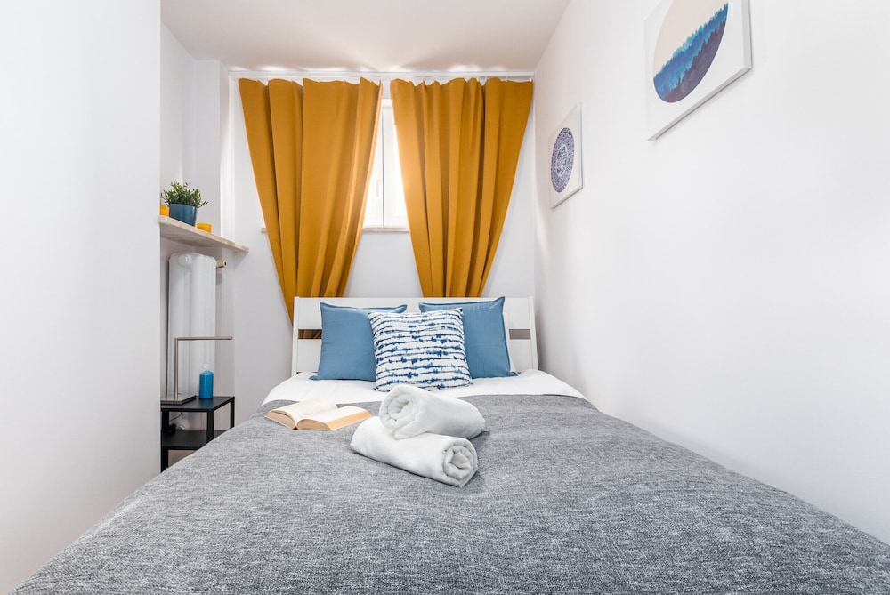 Apartment Warsaw Solec by Renters view 4