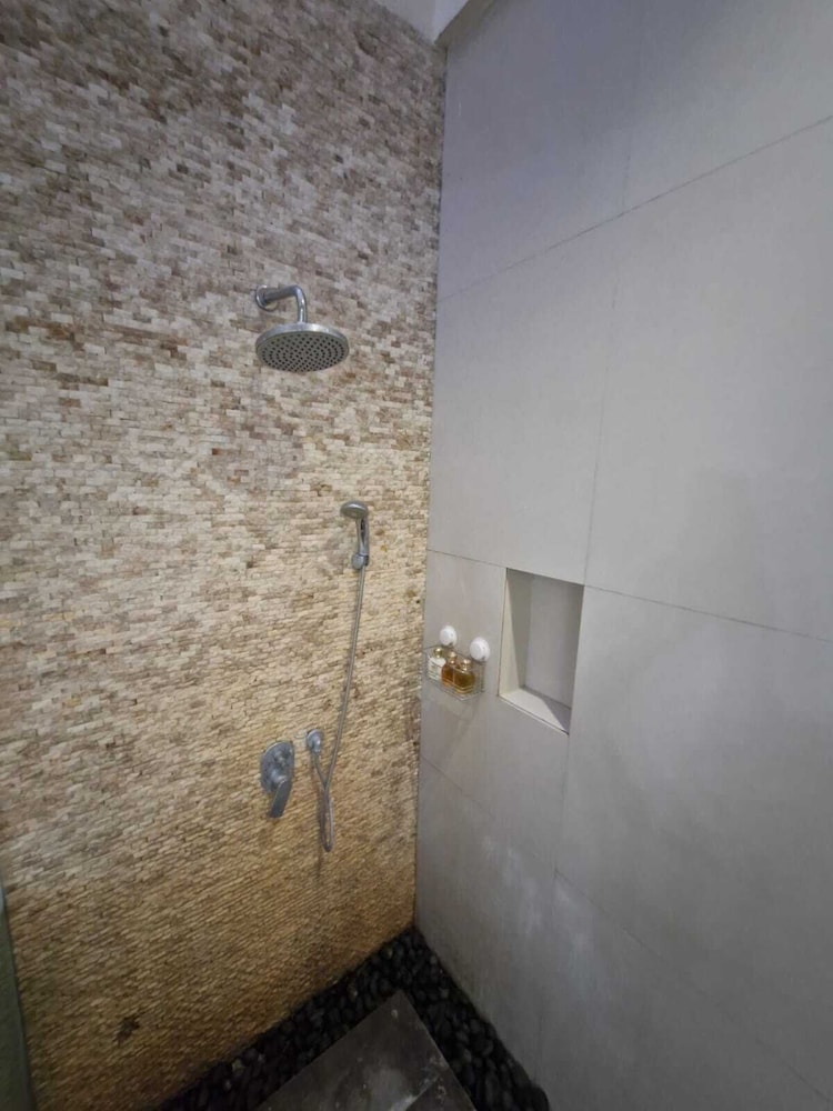 Max Guest House