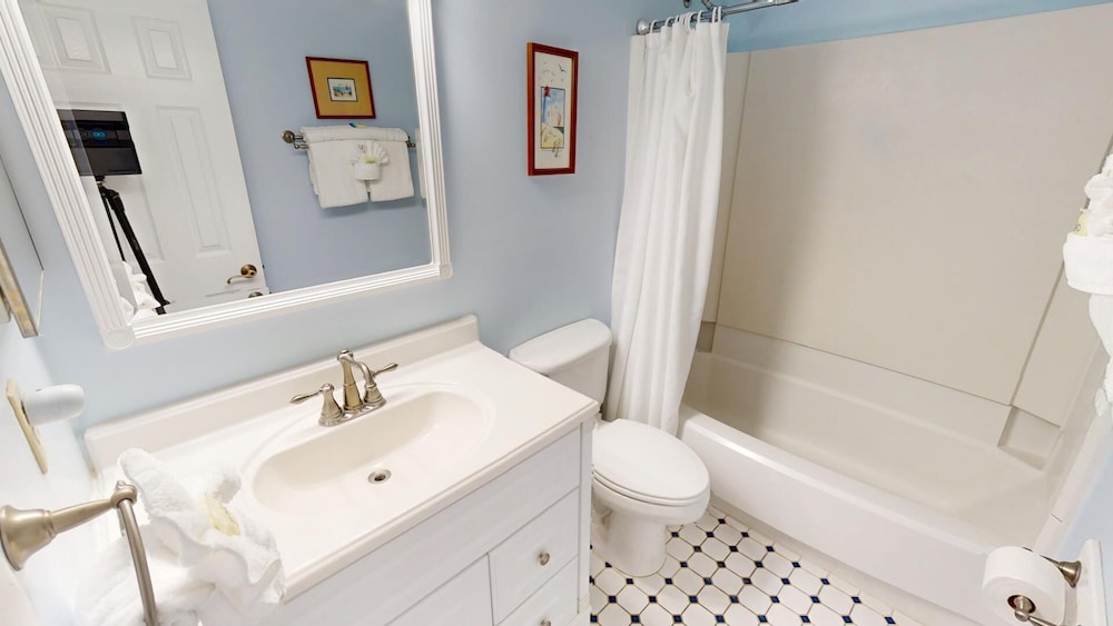 Lighthouse Point 2 by Tybee Vacation Rentals