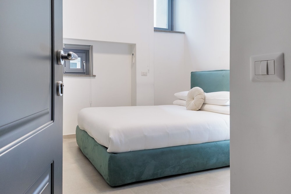 Basco Guest House