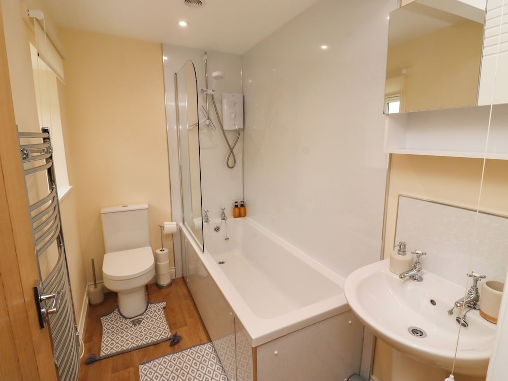 Henhill Lodge