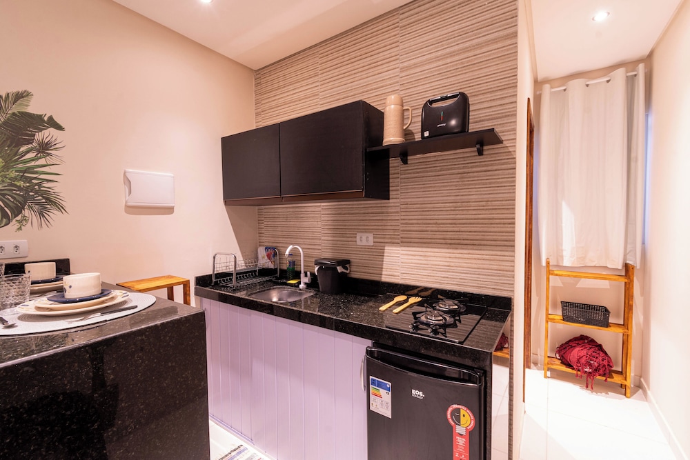 ESTUDIO MAR'BELLA 100M PRAIA, COM COZINHA E ESTACIONAMENTO
