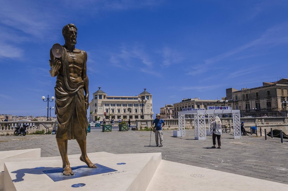 Marinusa Home Luxury - air Conditioned - Wi-fi photo 2