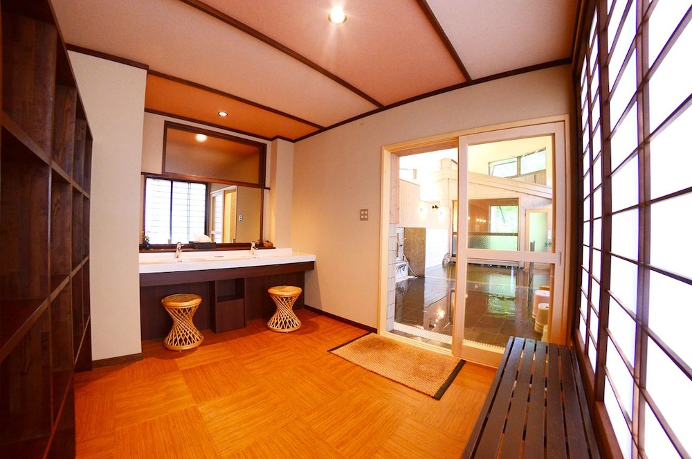 Echigo Tanaka Onsen Shinanosou