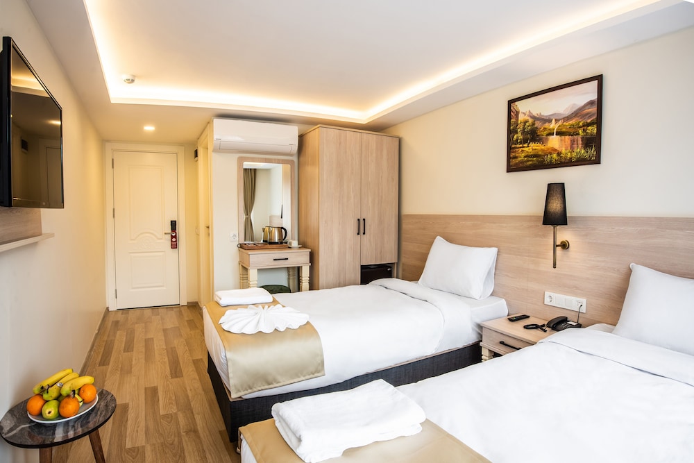 Royal Bosphorus Otel - Image 30