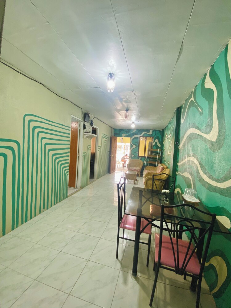 Byahero's Eskapo Hostel