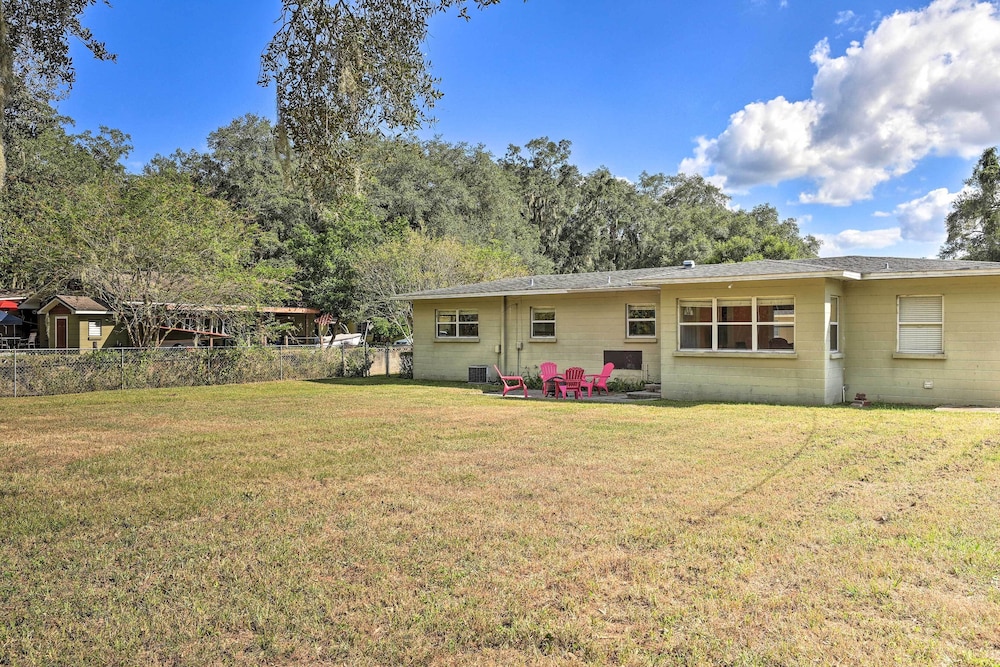 Lakeland Home w/ Large Backyard ~ 1 Mile From Fsc! view 5