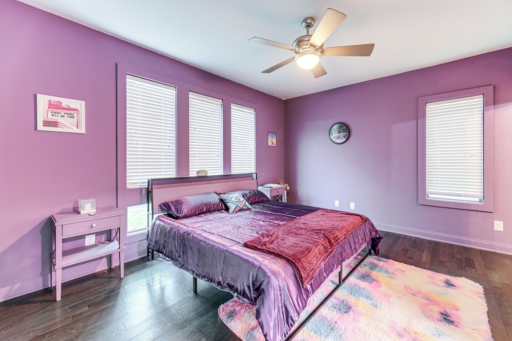 Pet-friendly Abode w/ Balcony in East Nashville!