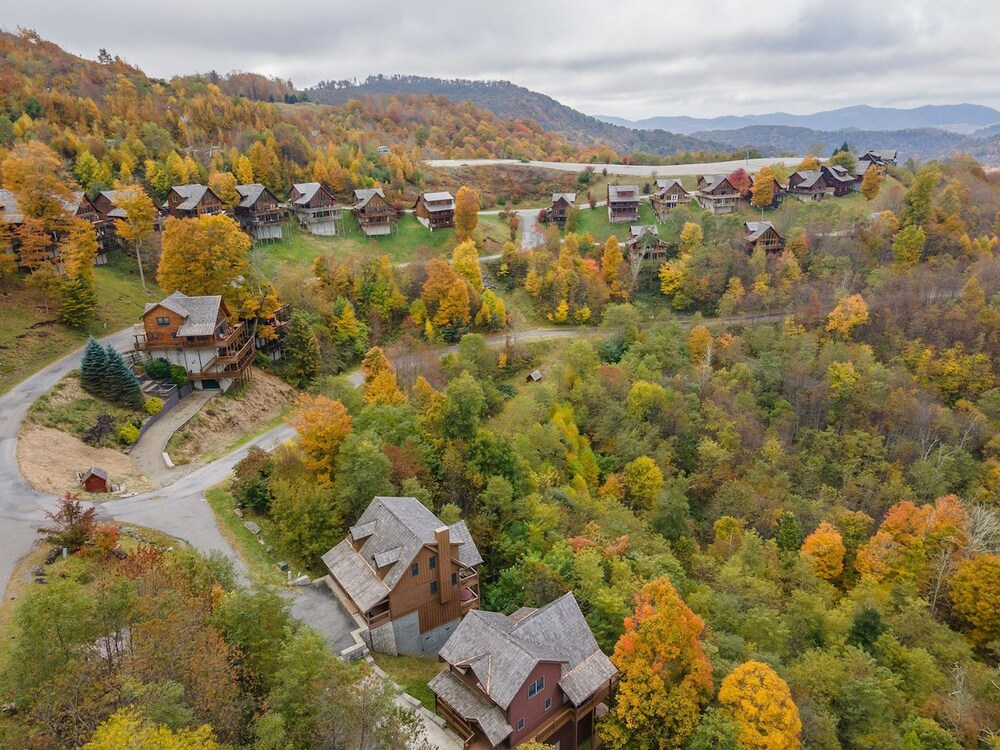 Blue Ridge Mountain Cabin With Stunning Views