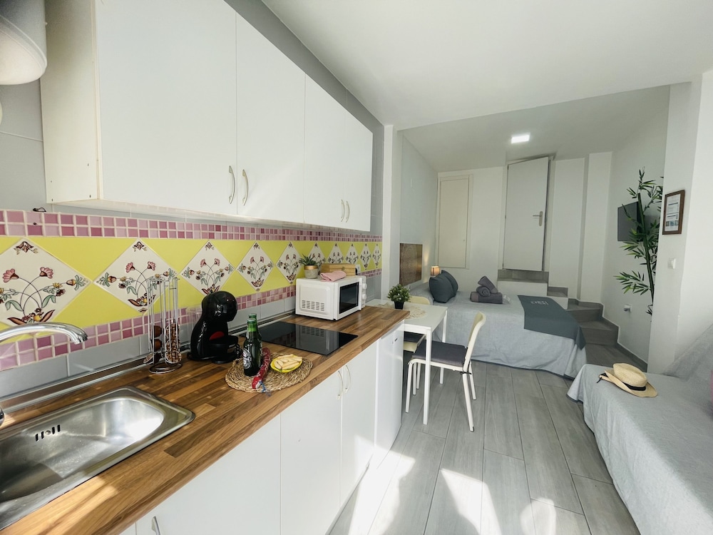 Estudio Burriana Jimena by At Home Costa del Sol