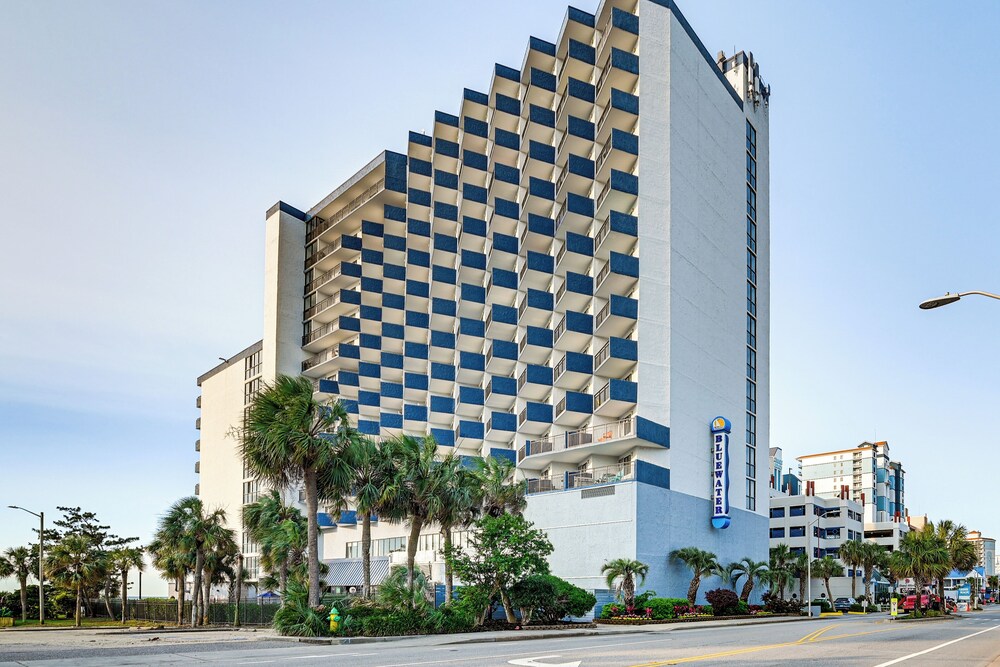 Balcony + Pool Access: Myrtle Beach Resort Escape!