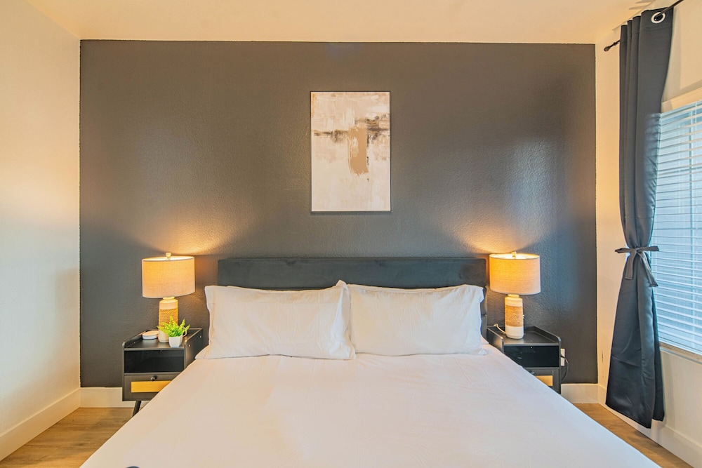 ROVE LIVING/KL - Hideaway North Scottsdale