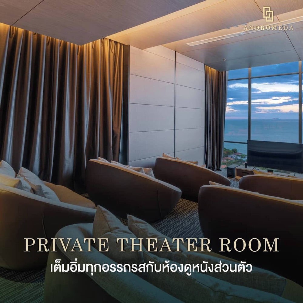 2 Bed Room Sea View High Floor Luxury Accomodation
