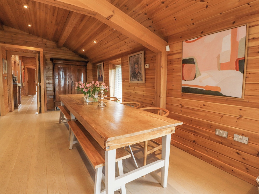 Artisan Lodge