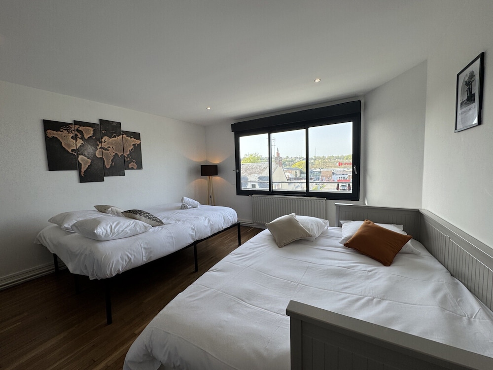 Home in Le Mans Near 24 Hours Circuit