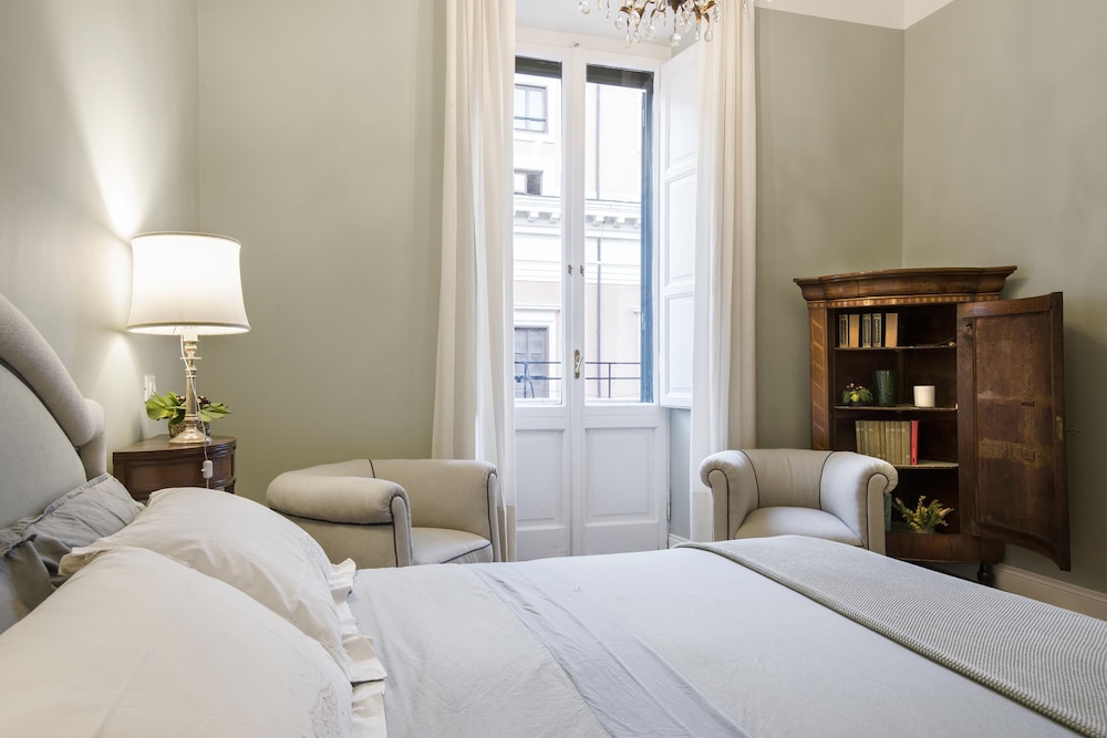 Le Fontane - Perfect Apartment Airy Tasteful Modern in a Historic Rome