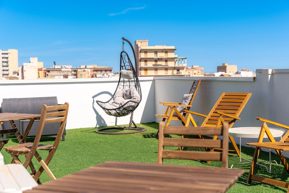 Myia 3B in Siracusa With 1 Bedrooms and 1 Bathrooms