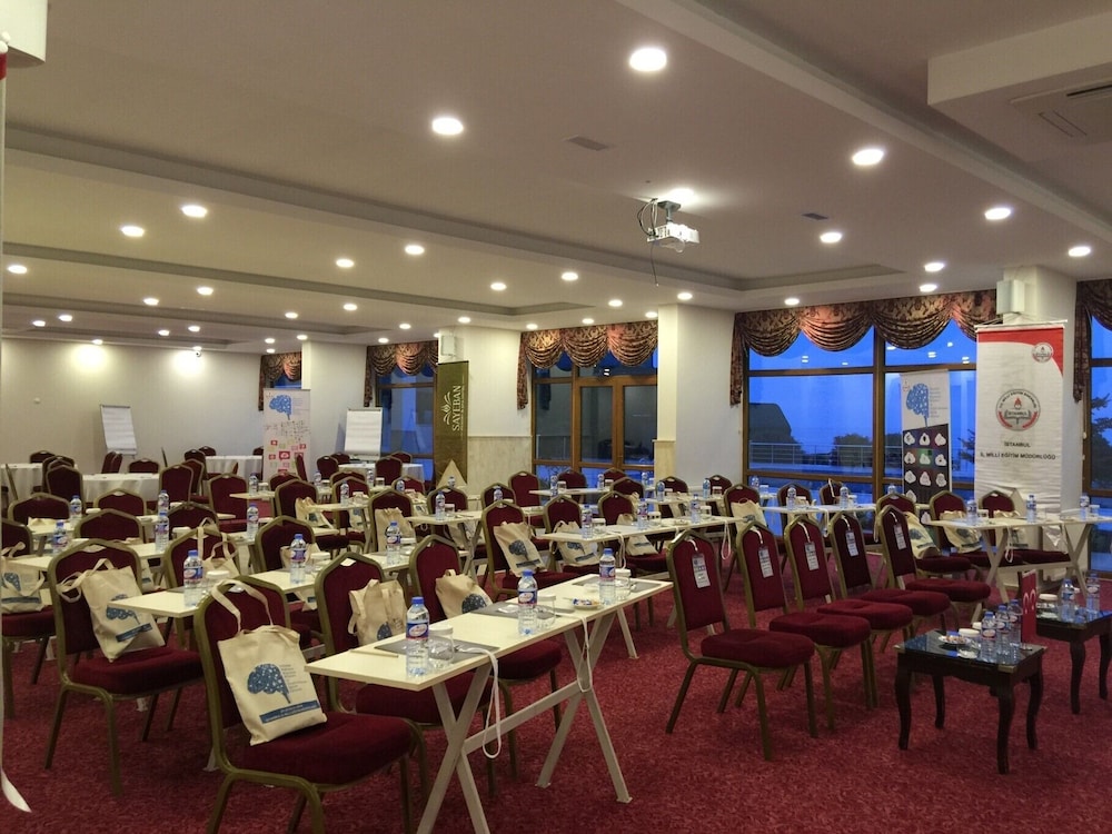 meeting & event spaces