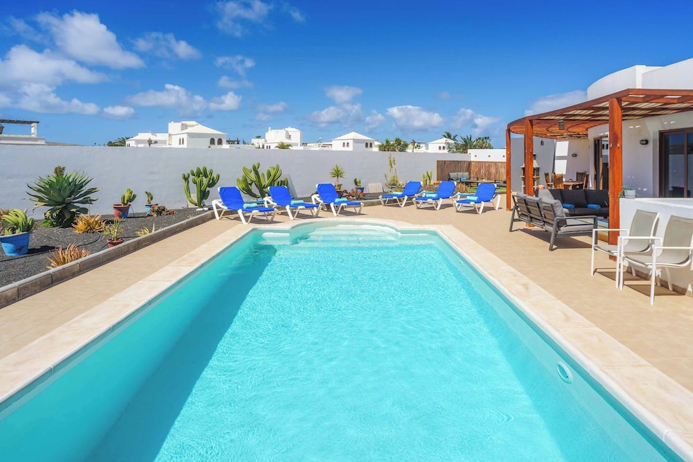 Villa Luar