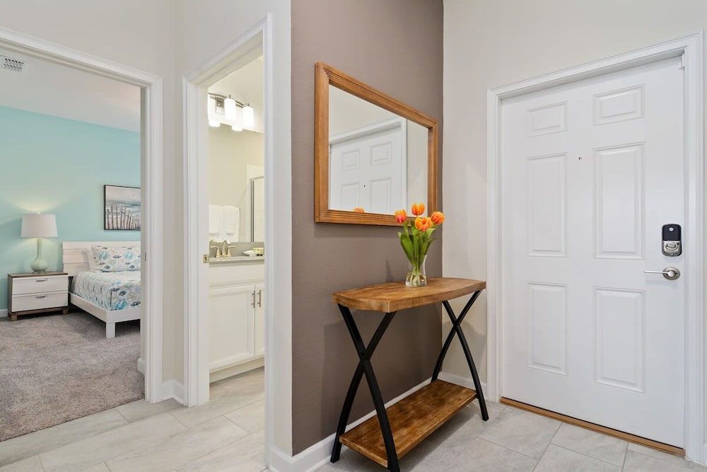 Four Bedroom Close to Disney w Screened Pool Storeylake 4910 - Image 3