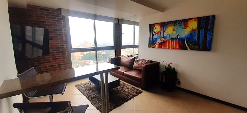 Penthouse Rooftop Gem in the Laureles