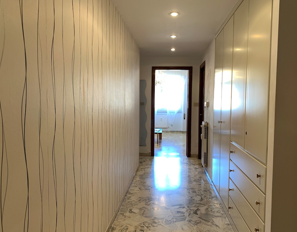 House Dinigi view 5