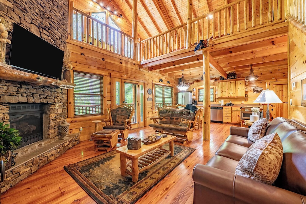 Smoky Bear Cabin