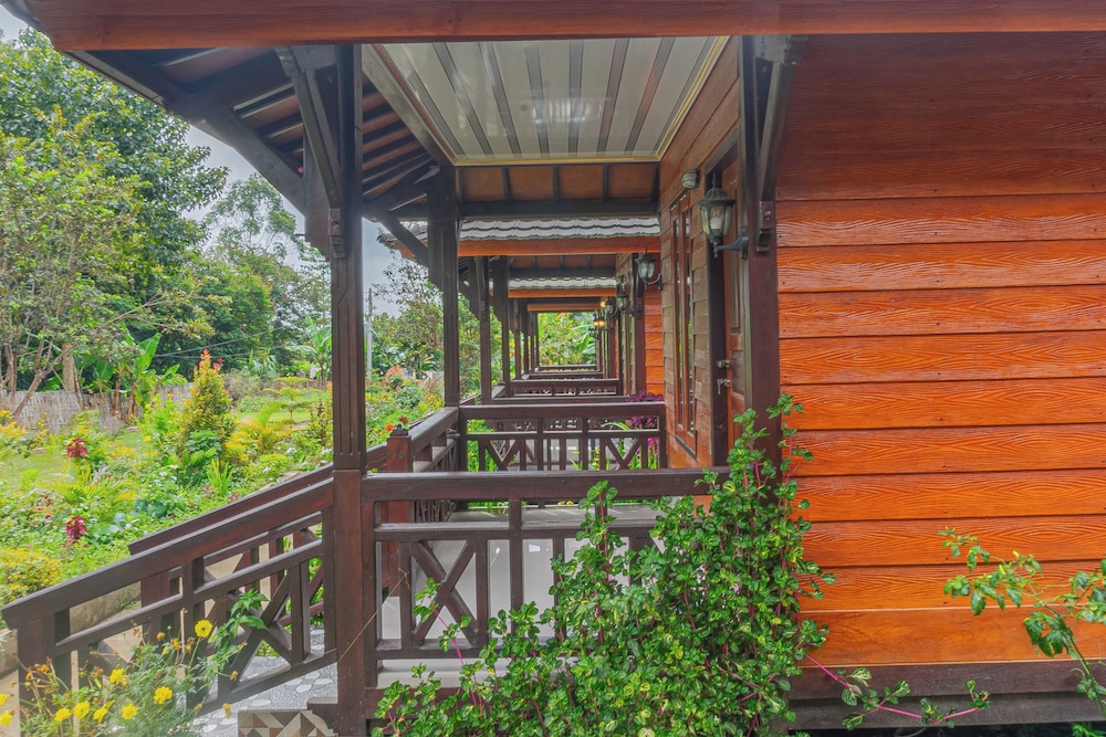 Pusaka Rinjani Bungalow view 3