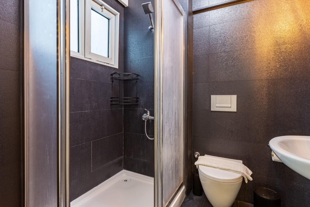 Central and Chic Flat on Rumeli Street Nisantasi