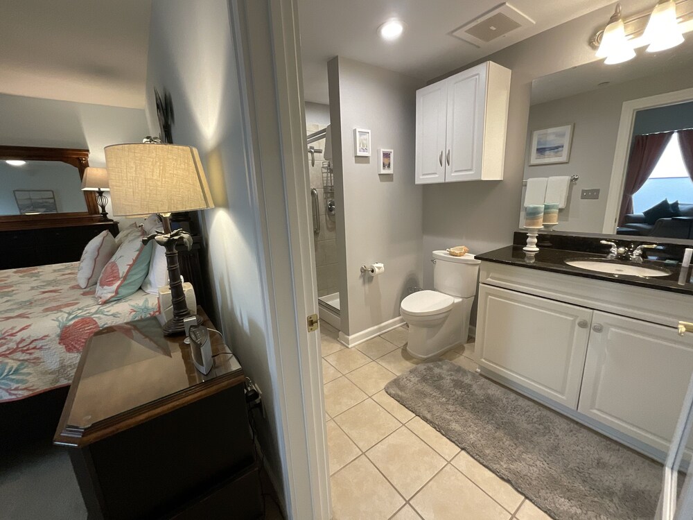 2207 Royale Palms 1 Bedroom Condo view 4