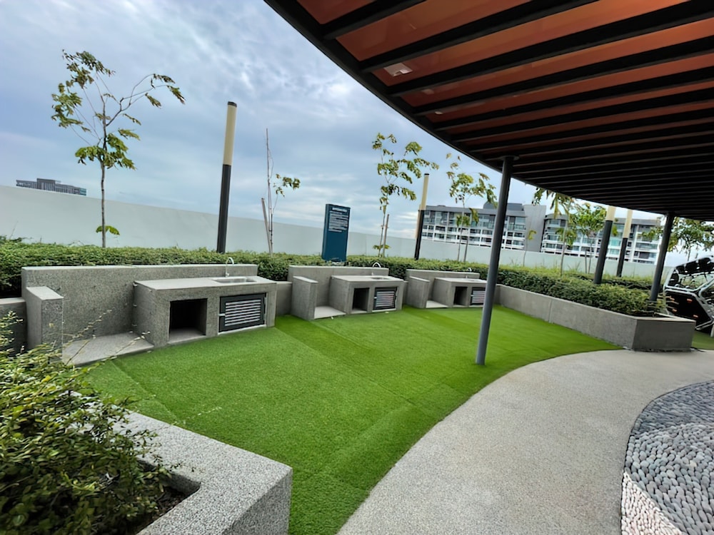 Ciao Pacific 63 Residence Apartments