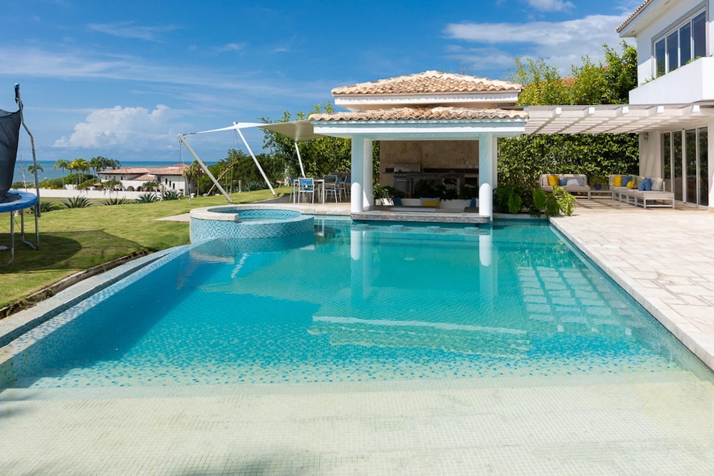 Villa Serenidad by Acomodo