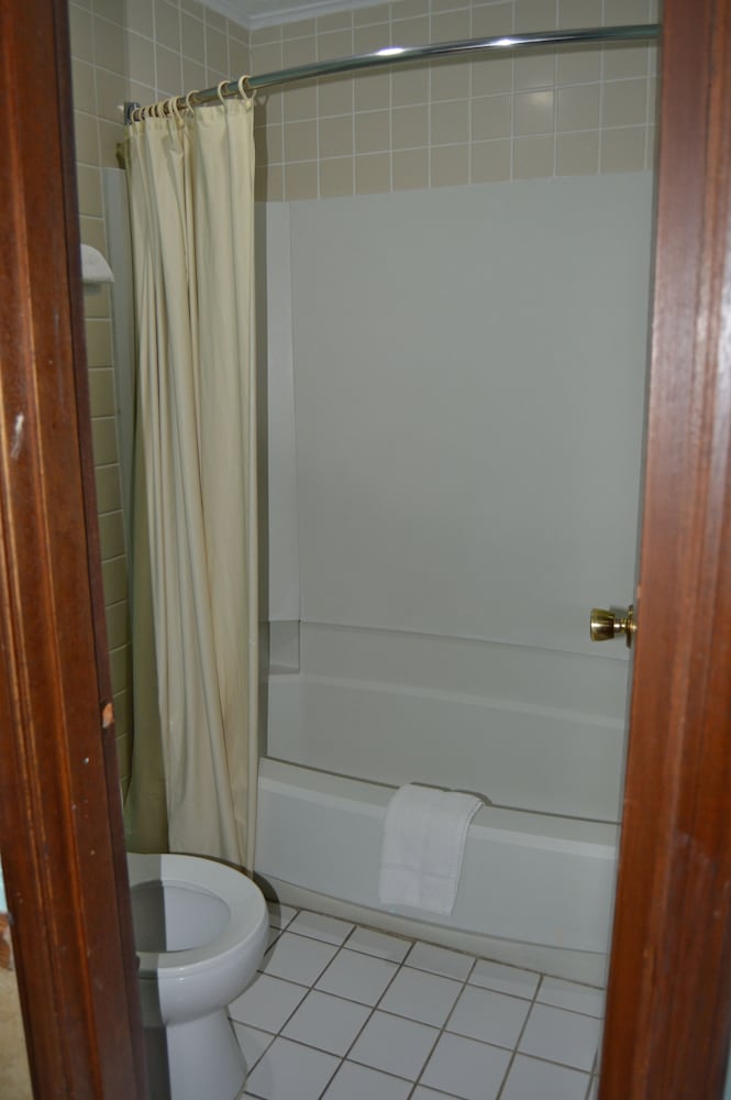 Budget Inn of Claypool Hill