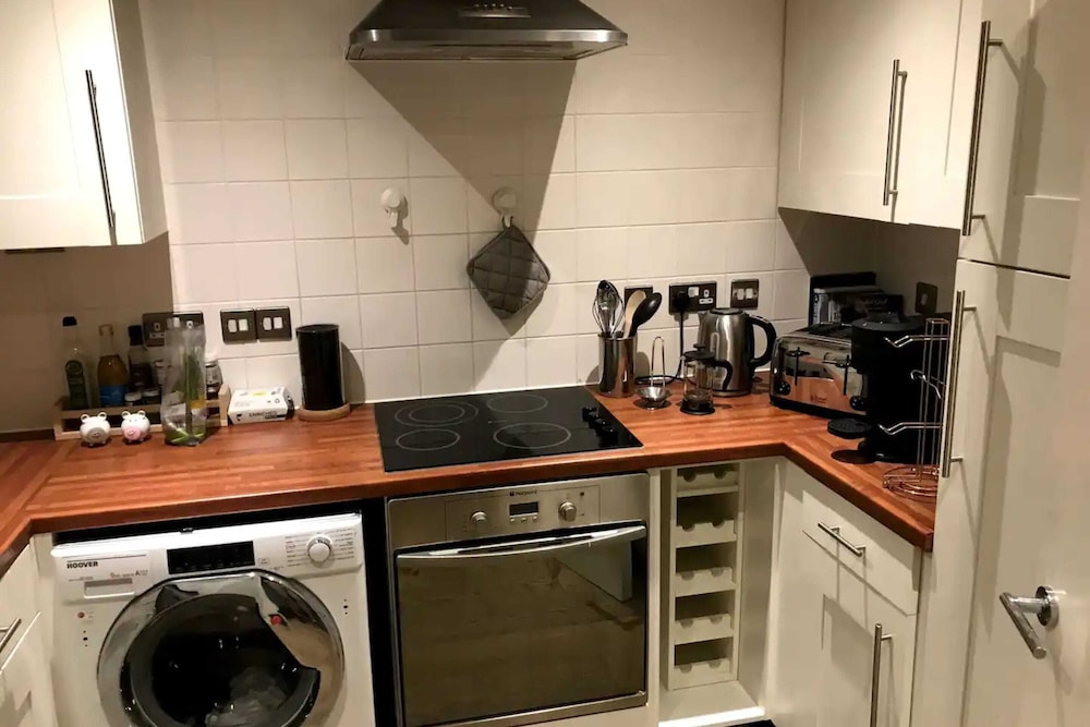 Cheerful 1 Bedroom Apartment in Camden