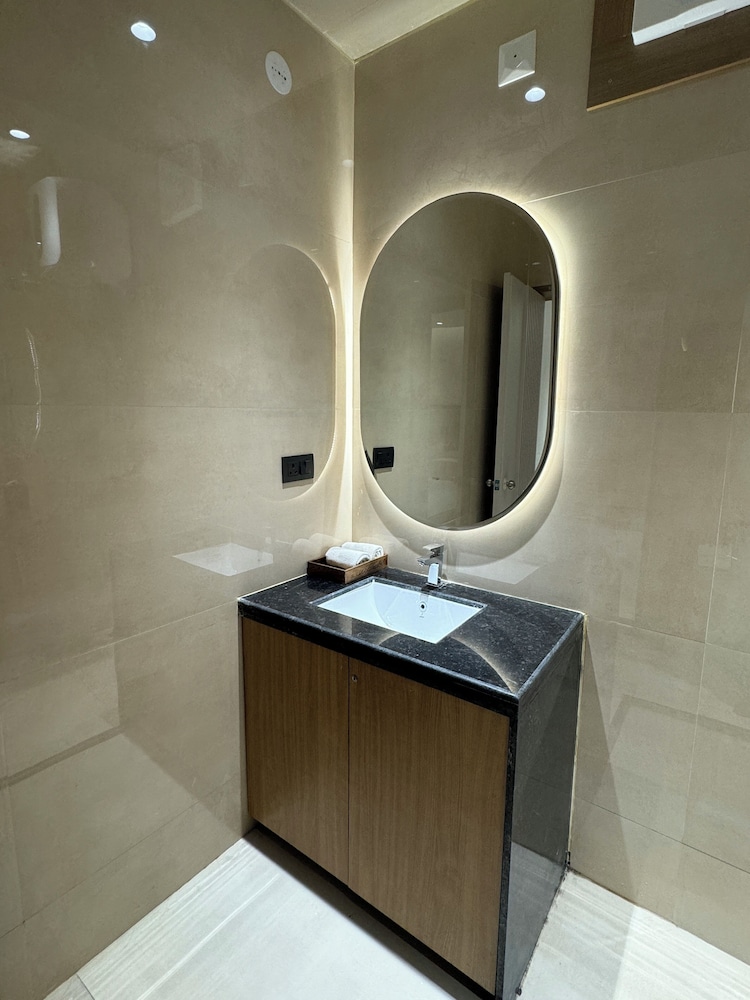 Aura Gold Resort