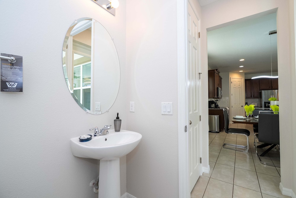 Stunning 4Bd w Pool Gameroom Solara Resort 9008