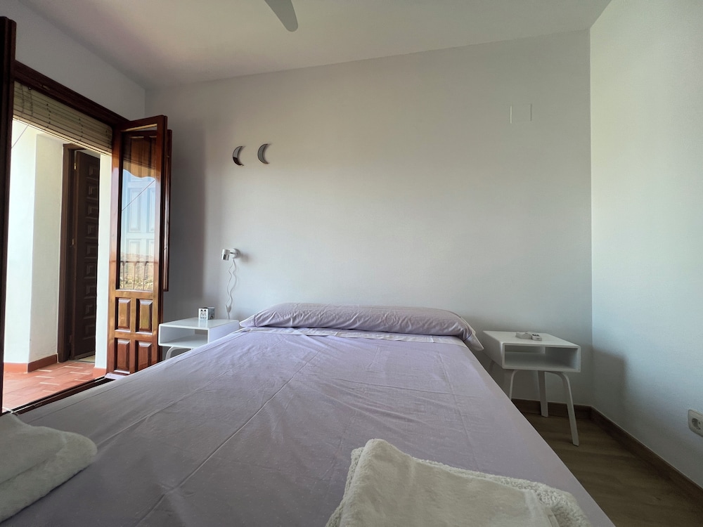 Cd-2063 Three Bedroom With Roof Terrace