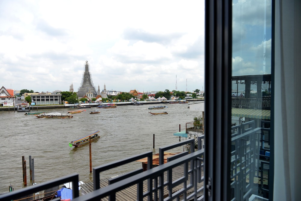Riva Arun Bangkok 67