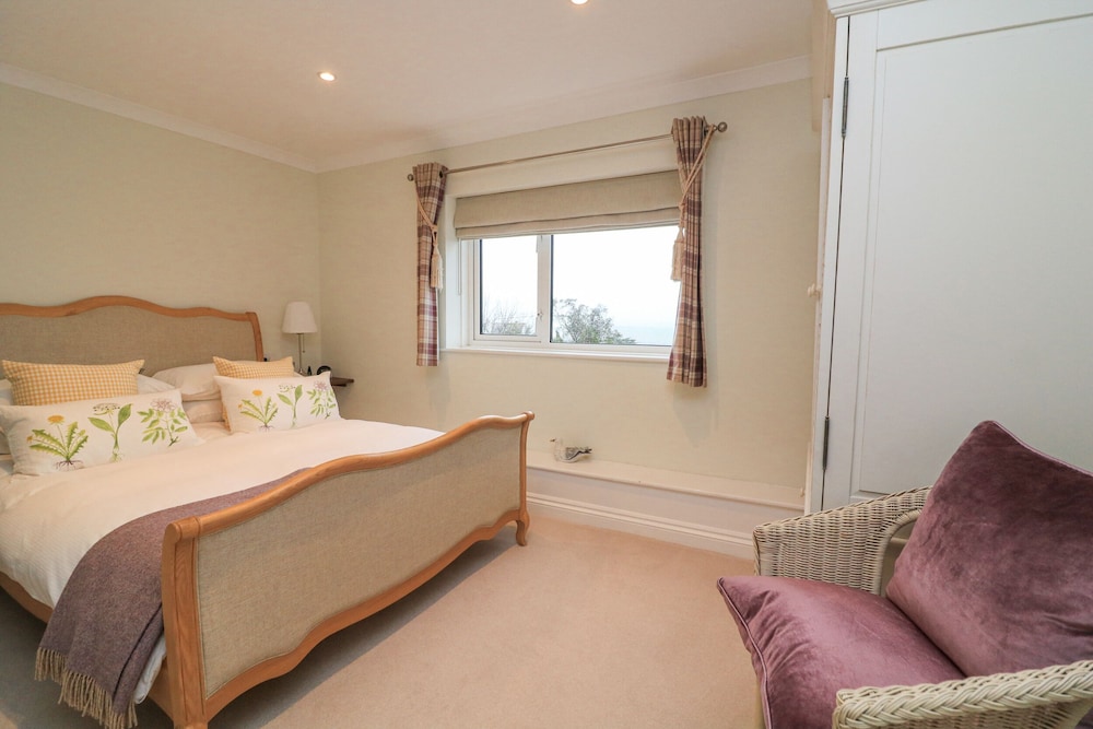 5 Melbury