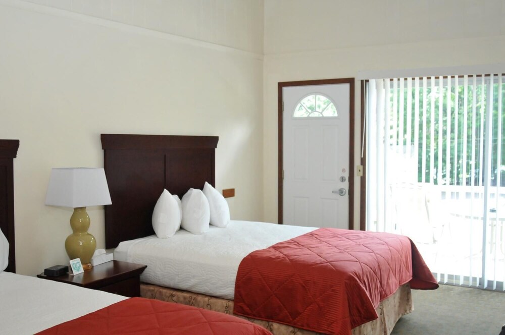 Tea Island Resort