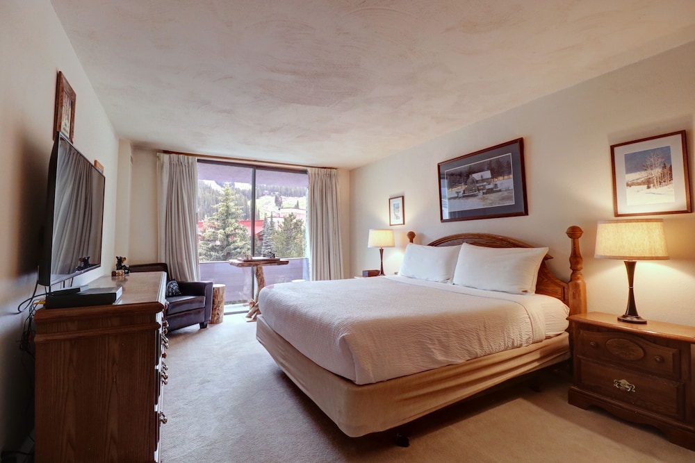 SkyRun Copper Mountain Resort Vacation Lodging
