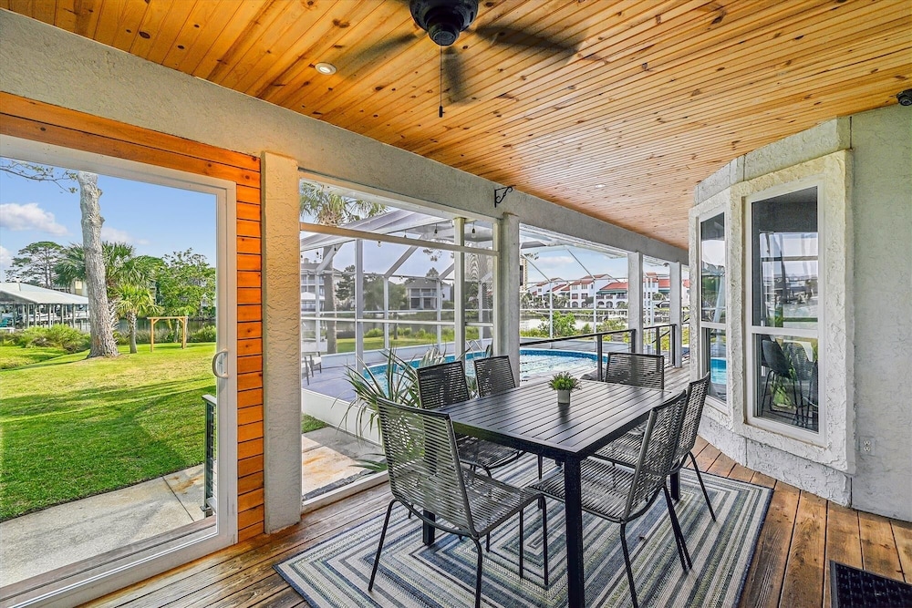 8753 N. Lagoon Dr. - Waterside Oaks On Grand Lagoon 5 Bedroom Home