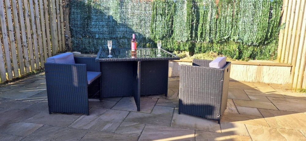 Tranquil Three-bedroom House-large Garden-wifi