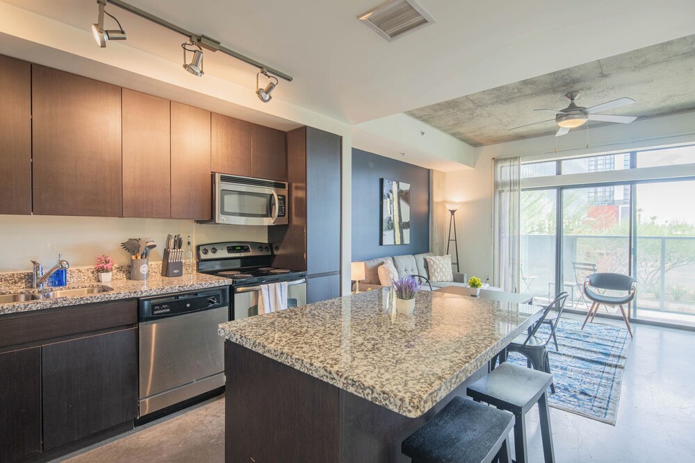 ROVE LIVING/KL - Roosevelt Point