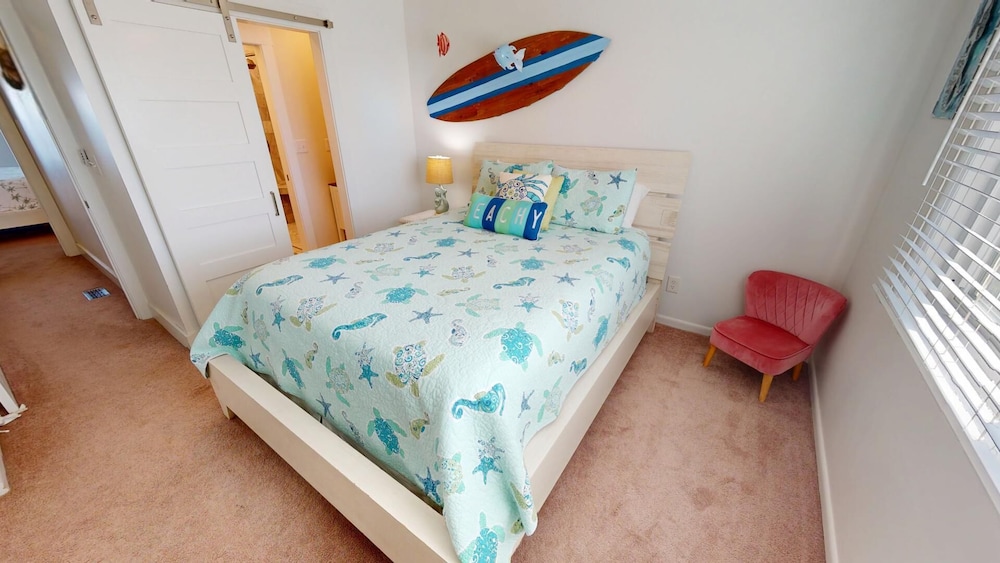 Tybee Lights 112C by Tybee Vacation Rentals