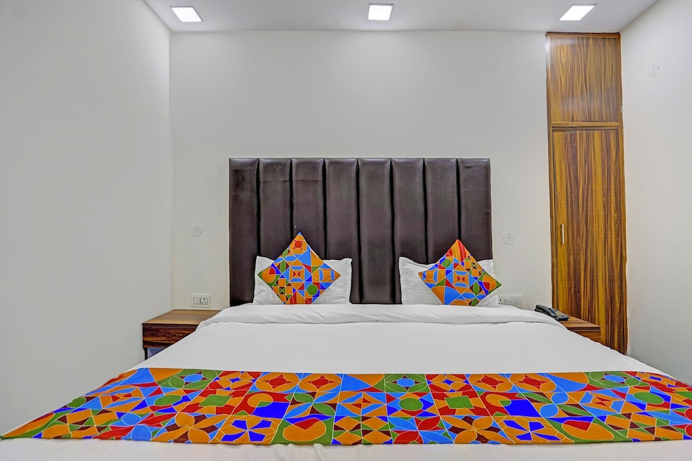 Fabhotel Dream House