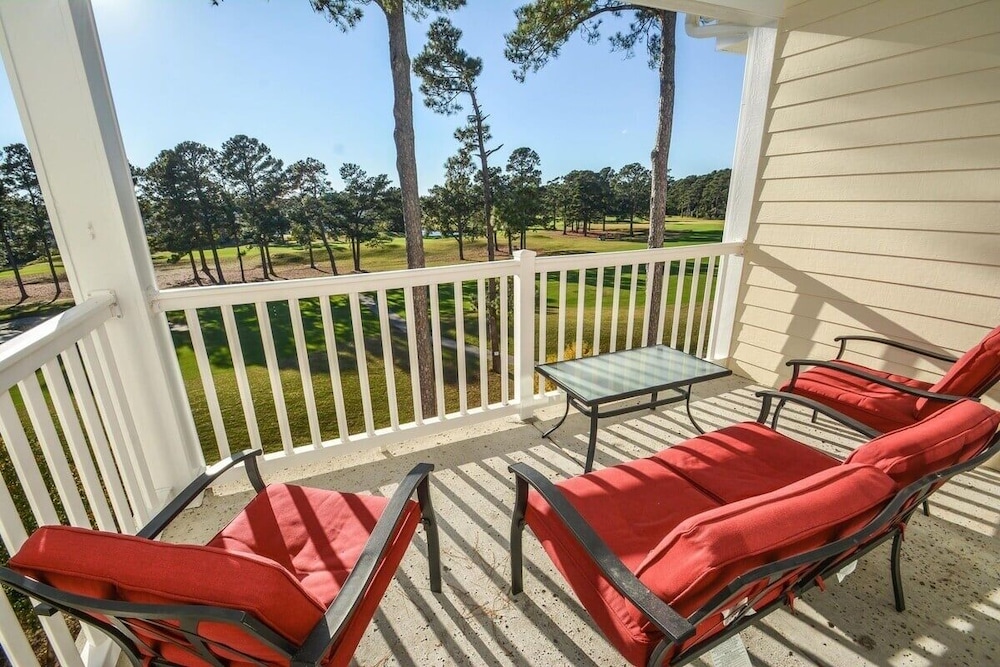 Magnolia Pointe 4878-402 2 Bedroom Condo