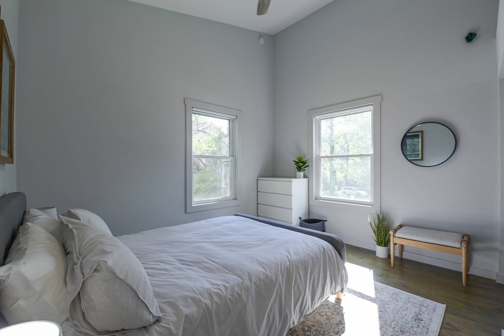 Plum Perfect Hideaway by Avantstay Power, Water, Wifi Weekly Discounts