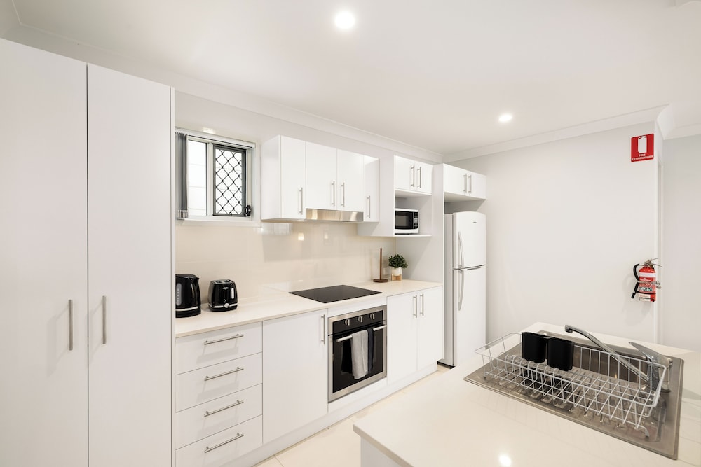 Smart Suites Self Check-in Apartments - 14 Freney