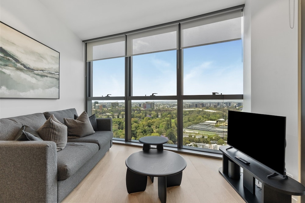 Modern City Escape With Pool Access and Views